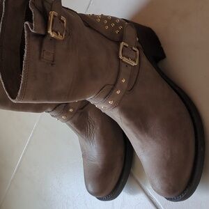 Joy Wendel Italian buttery soft leather Studded biker boots euro 40 US 9